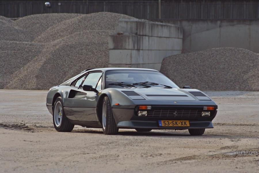  Ferrari 308 GTB Quattrovalvole 1982 года  (фото 30 из 61)